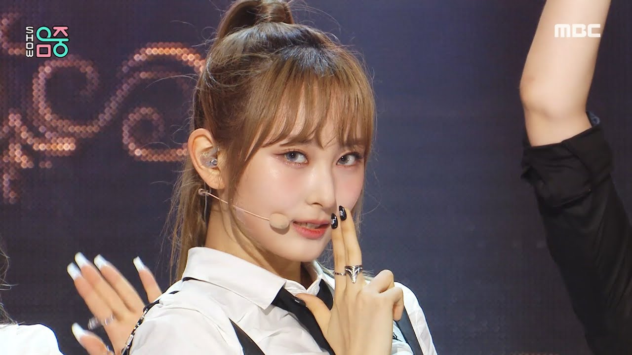 ICHILLIN‘(아이칠린) - La Luna(달의 아이) | Show! MusicCore | MBC220702방송