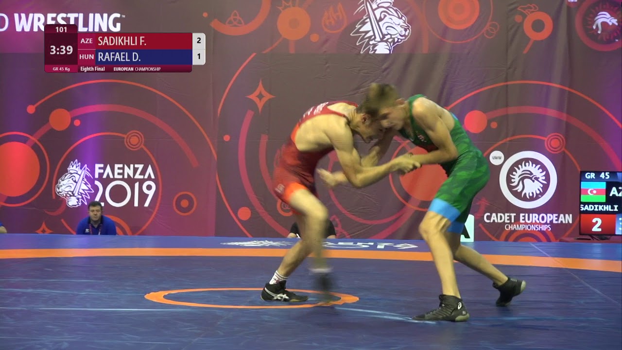 1/8 GR - 45 kg: F. SADIKHLI (AZE) v. D. RAFAEL (HUN)