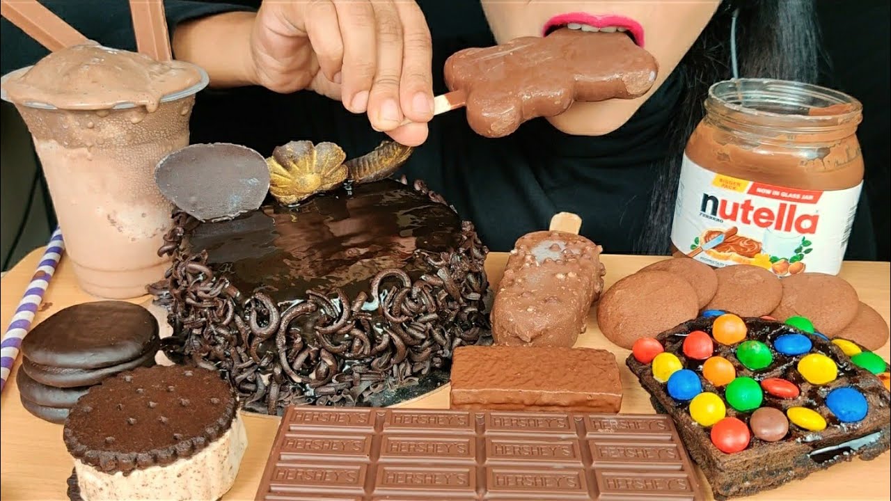 ASMR:EATING *DARK CHOCOLATE* CAKE,ICECREAM BAR,KITKAT MILK SHAKE,NUTELLA,M&M WAFFLE l FOOD VIDEOS l