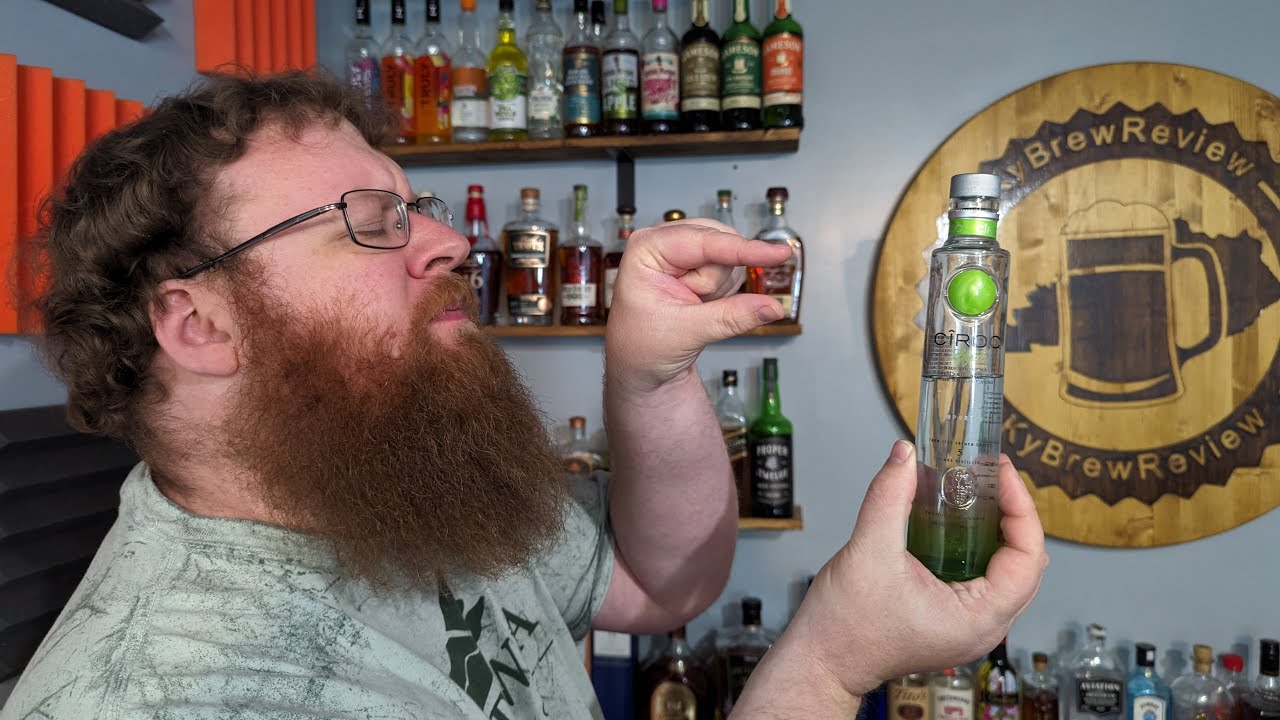 Обзор водки C&icirc;roc Apple!