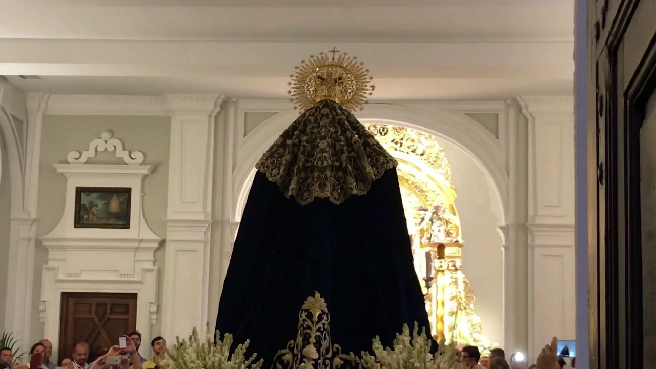 Salve y sevillanas a la llegada de la Esperanza de Triana a la capilla del Rocío