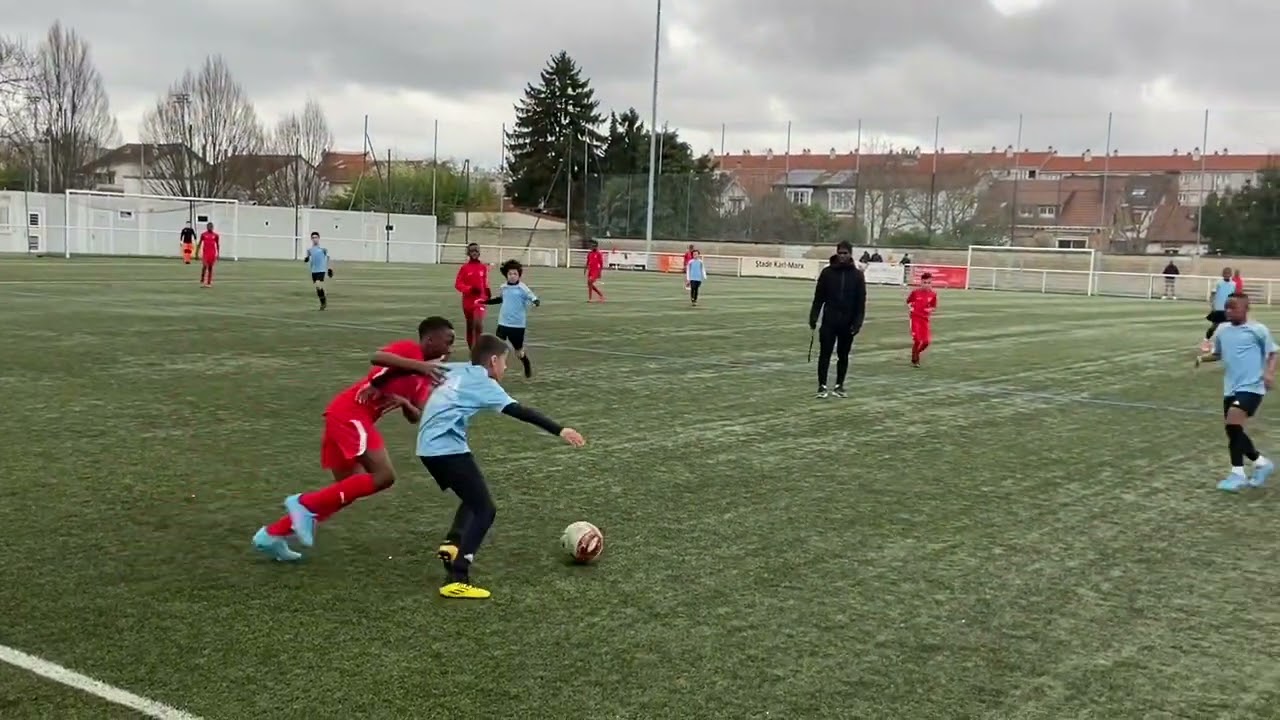 Naël (2010)-Def central-Match vs Villejuif