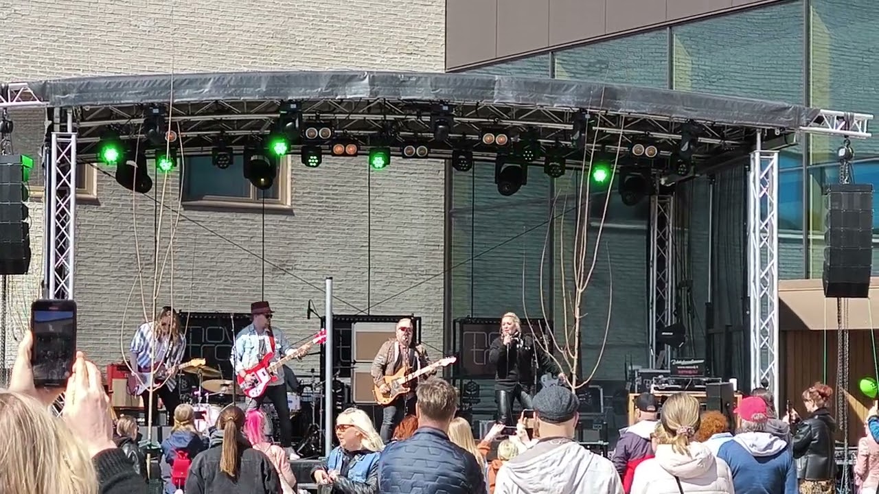 Kormus feat. Päivi Lepistö - Kaupunki, Lamminrahkan katufiesta 11.5.2024, Kangasala.
