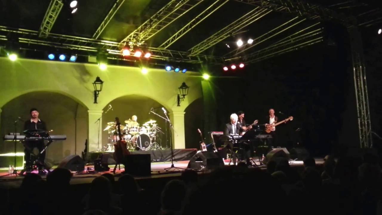 Oliver Dragojević - Ča će mi Copacabana (live)