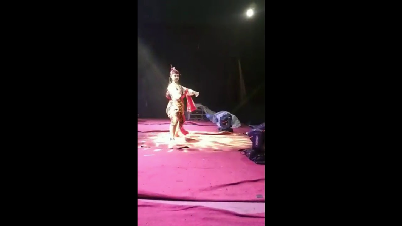 Solo Dance Traditional SMK Prima Pandhalungan Dira Park Kencong