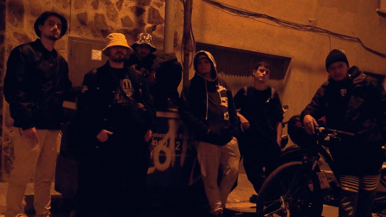 CELLAR OF EXILE - DON'T MISS THE STEAK FT LE&Oacute;N&sup2;, CHESCO M. & BLASI (PROD CSCBEATS)