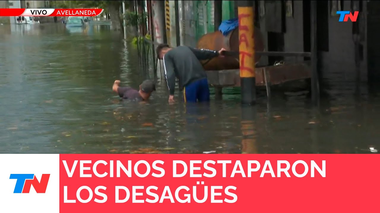 AVELLANEDA I Vecinos intentaron destapar los desagües