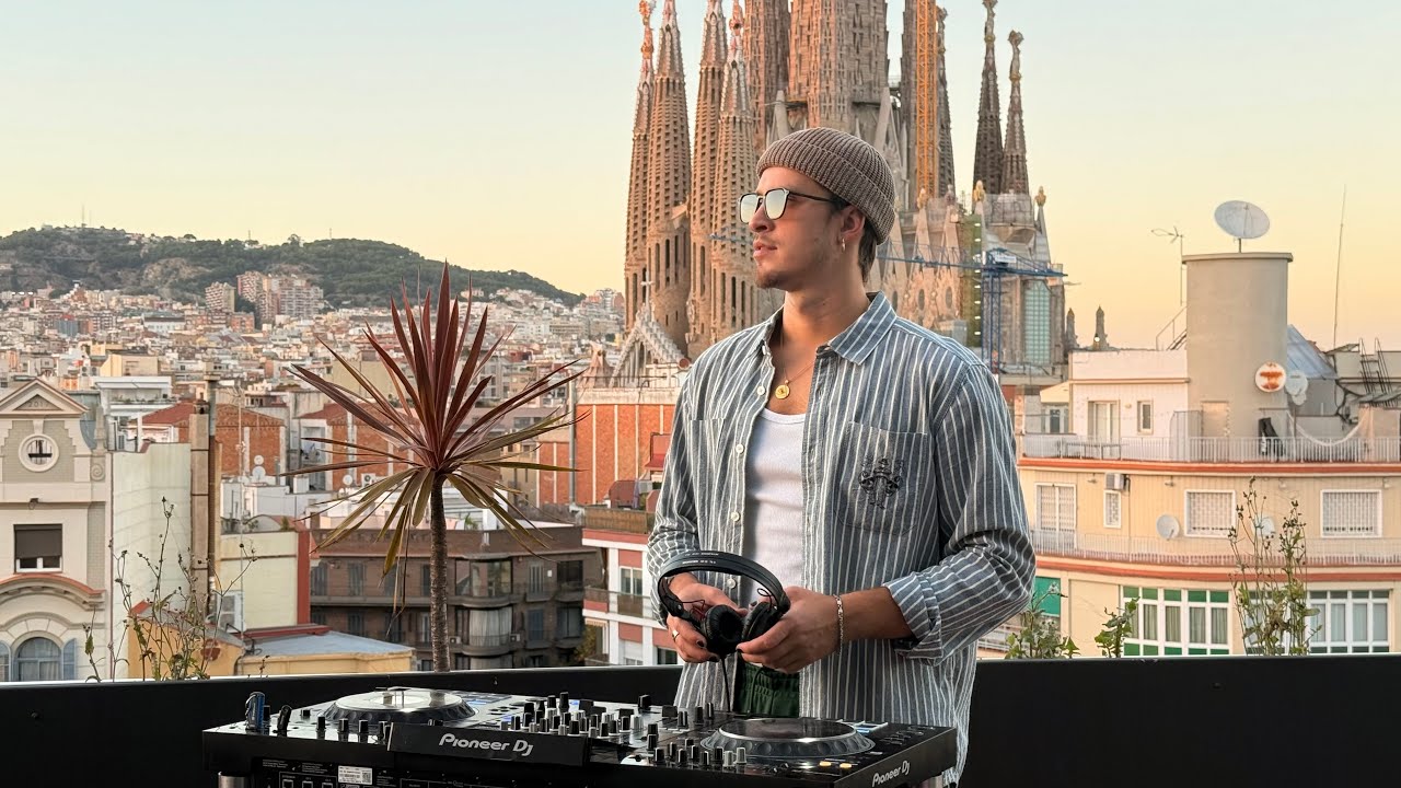 DJ KARNI. Sunset Over Sagrada Familia — Live House Mix in Barcelona
