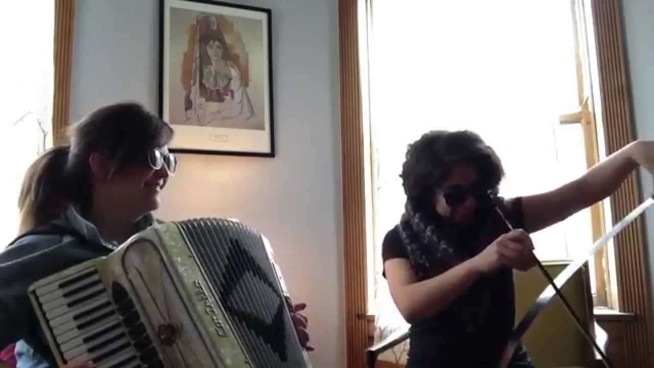 Game of Thrones Theme on Accordion and Saw