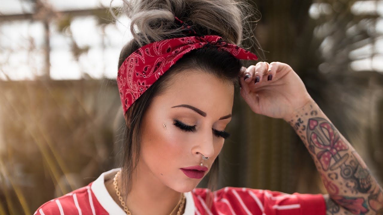 Messy Bun & Haarband einknoten