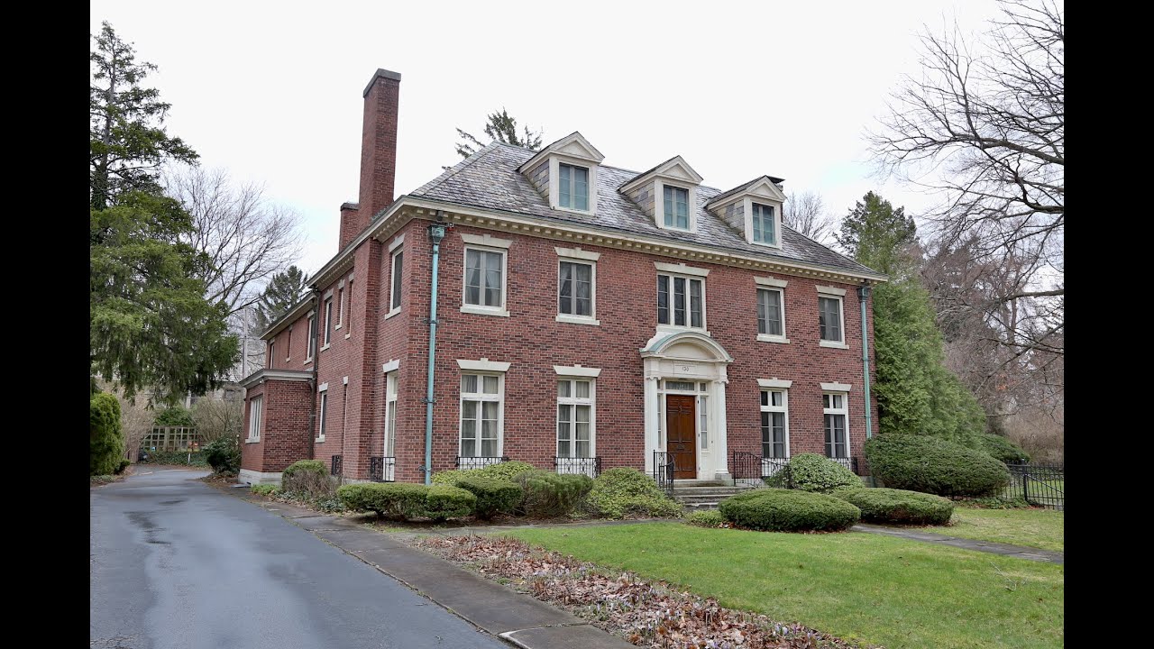 130 Grosvenor Road, Brighton NY