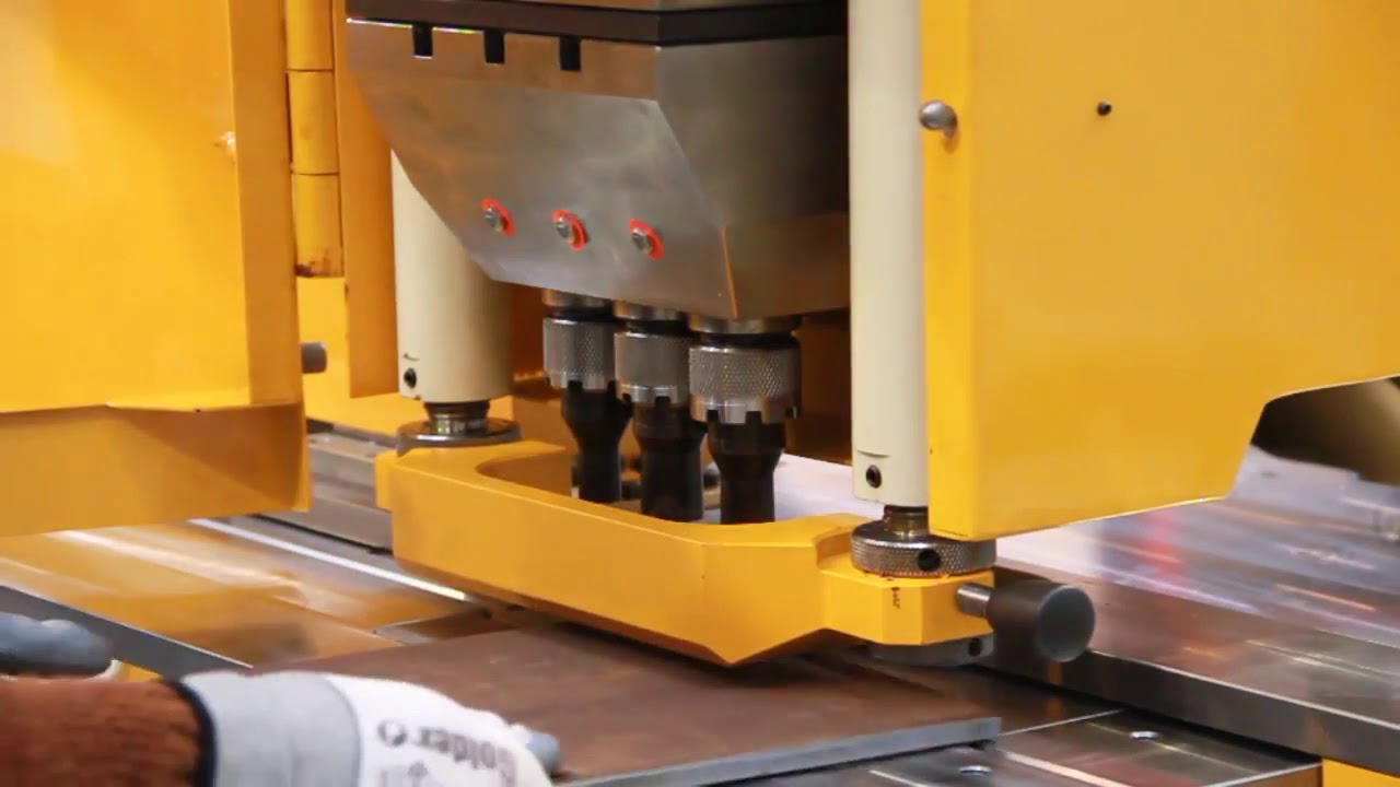 GEKA   SEMIPAXY CNC Positioning Device with new control