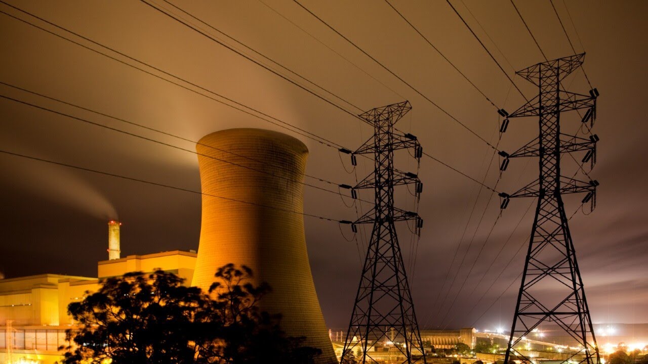 Government&rsquo;s $300 energy rebate an &lsquo;admission of failure&rsquo; on all-renewables approach