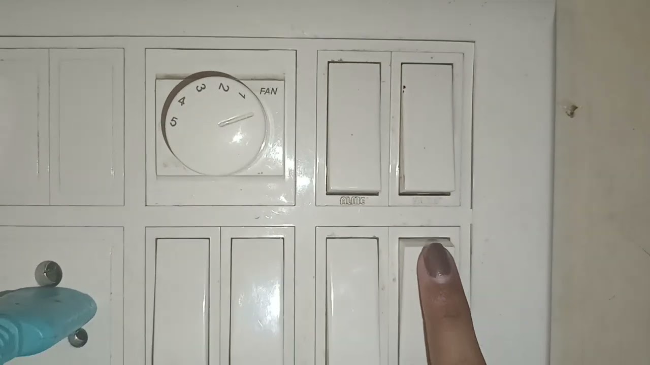 How to switch on and off light button