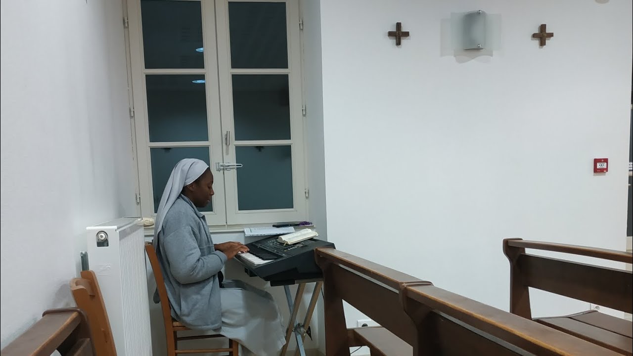 🎹 Un moment spécial : jouer du piano aux vêpres