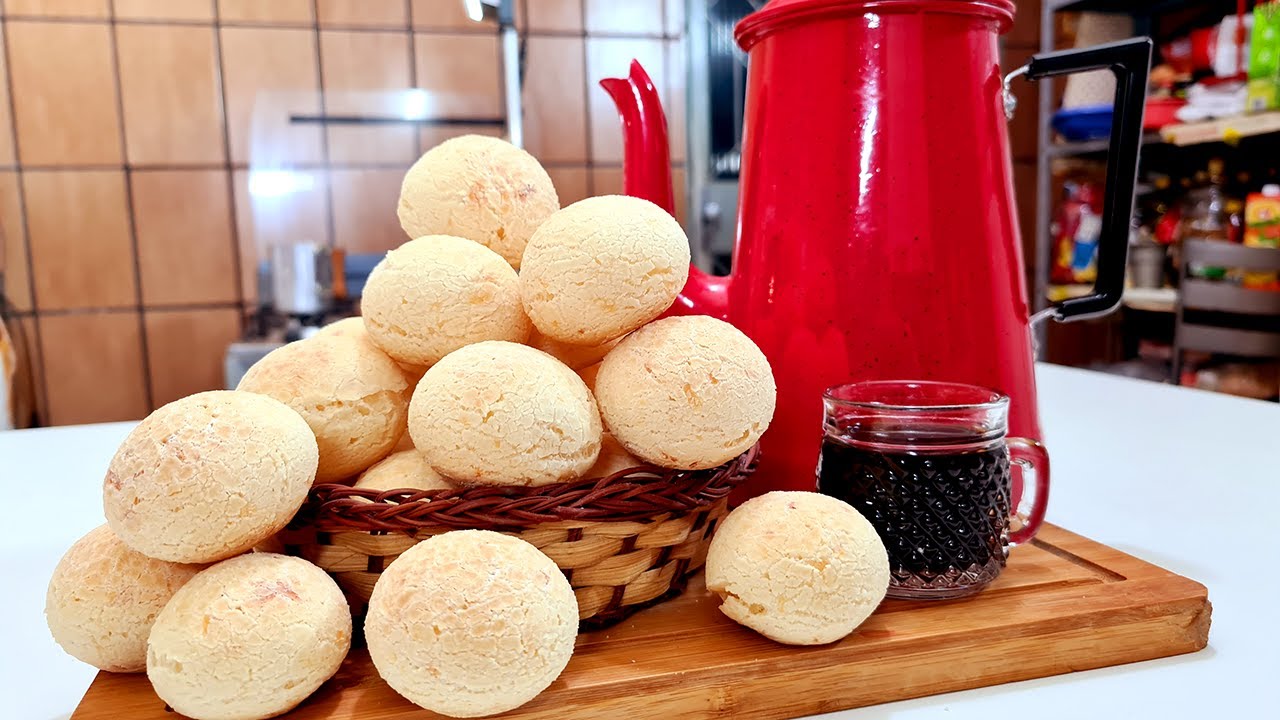 Receita de pão de queijo caseiro  simples de fazer