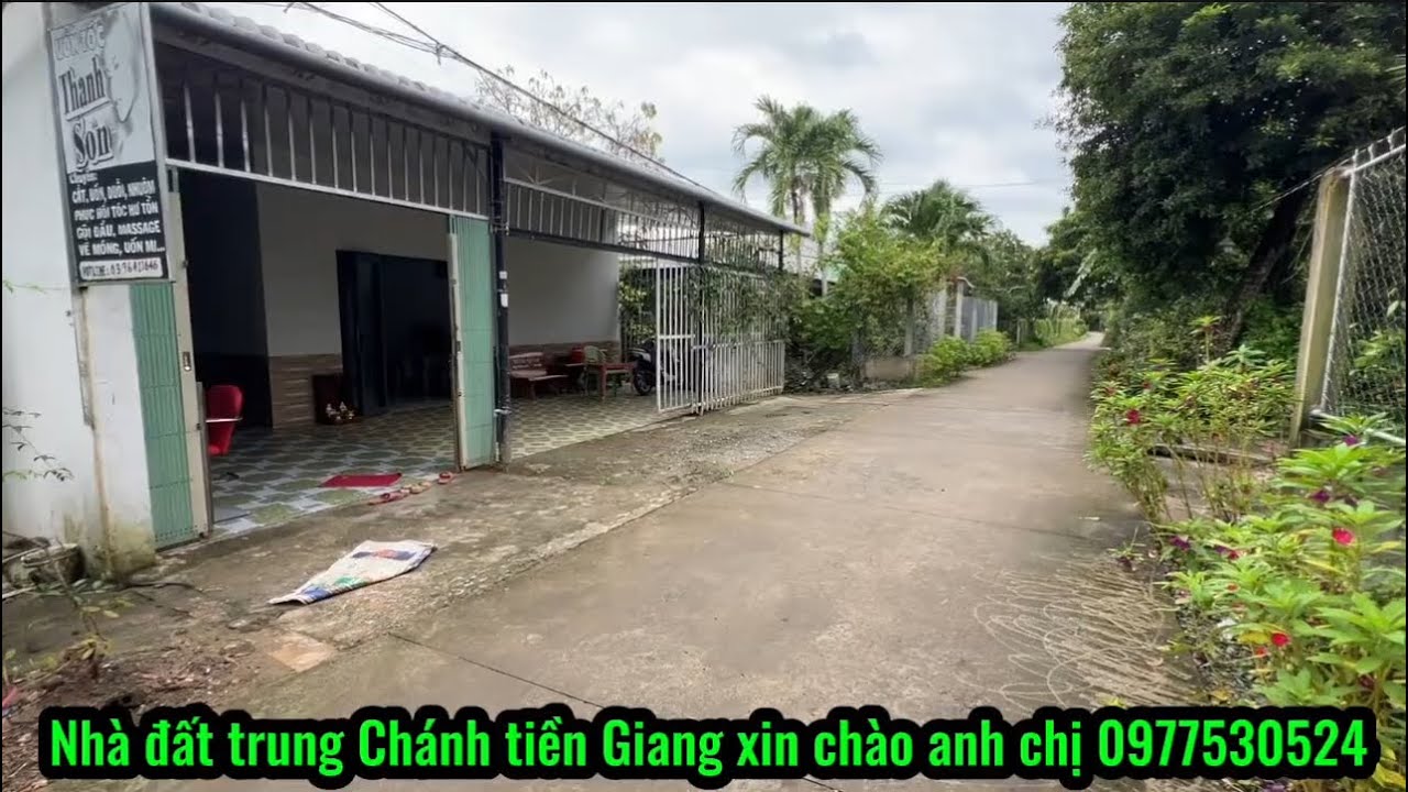 T.3220 bán ngôi nhà vườn miền Tây có 300m2 thổ cư đường xe ô tô 7c gần chợ đầu mối trái cây Vĩnh kim