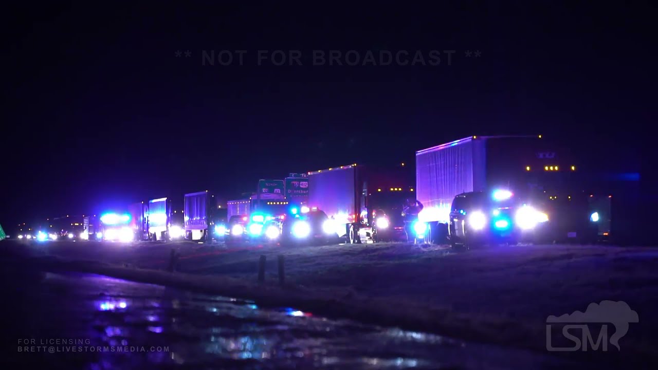 12/10/2021 - Hayti, MO - Strong Tornado Impacts Vehicles on I-55
