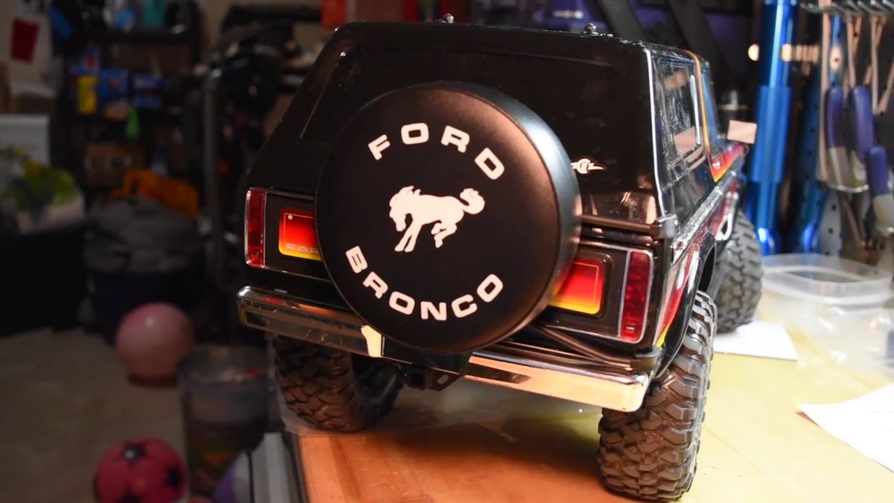 Traxxas TRX4 Bronco Spare Tire and Push Bar Install!