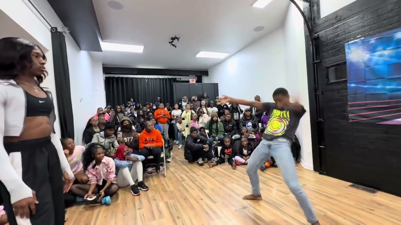 Astronaut flee presents the combat zone reco  VS Prada 