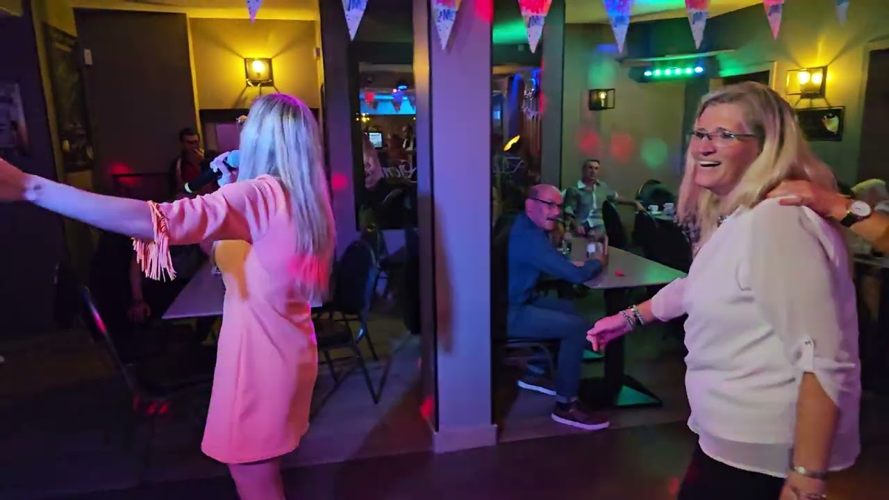 Een heel apart gevoel - Larissa - De Komback - Voorde