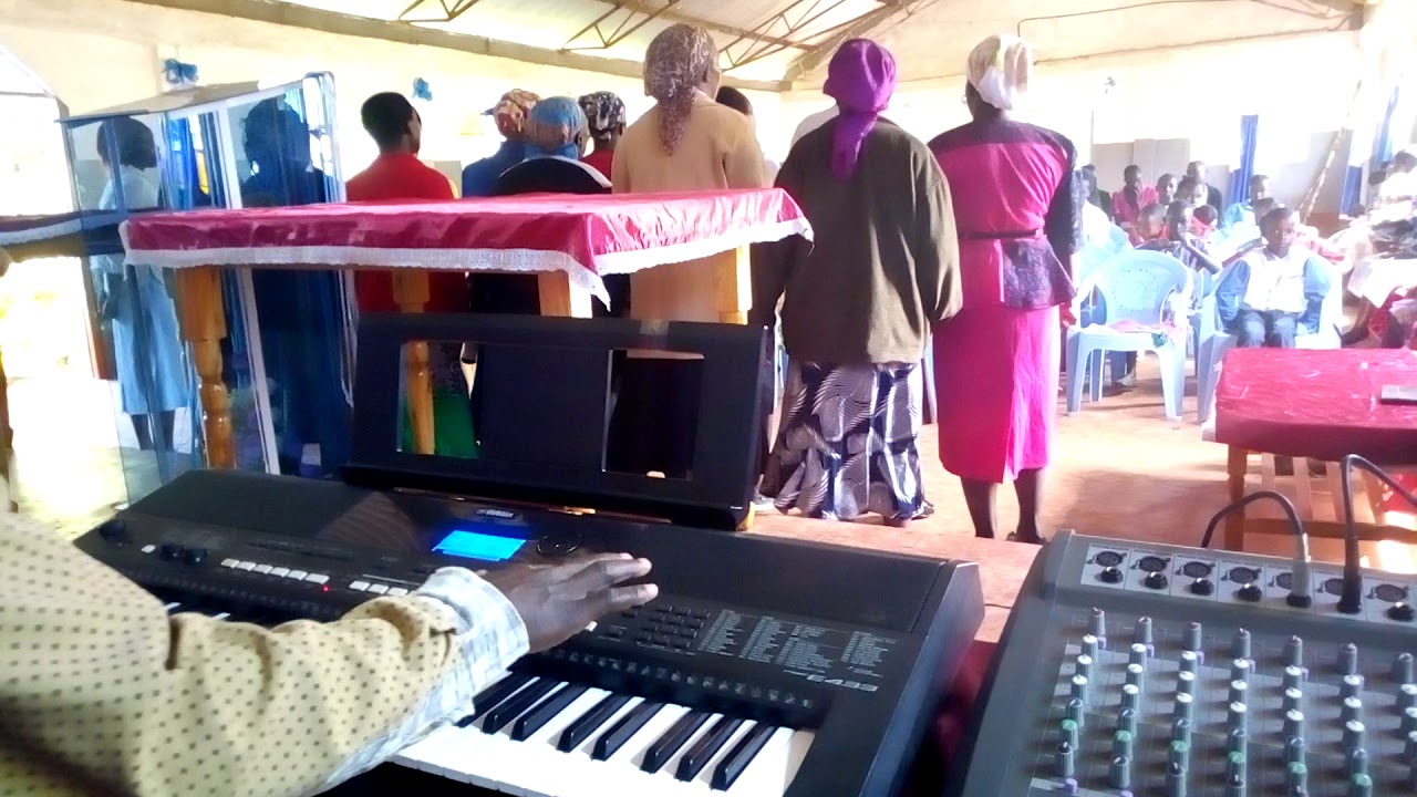 Mutwot AGC performs Isiachan  No.36 Kalenjin hymns