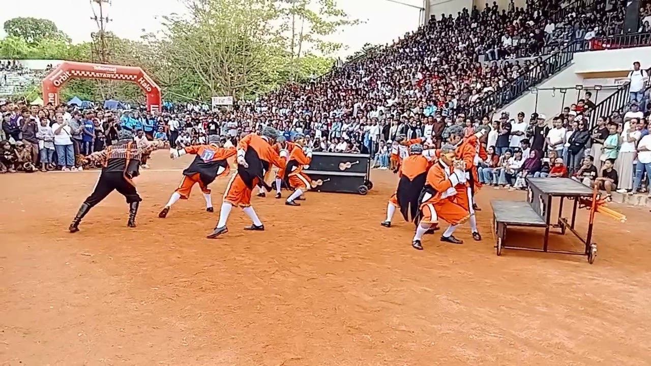Part 11 | MANYALA !!! DANCER KATAGORI DEWASA MENGGEMPARKAN ARENA STADION  - GM. Putra Maluku 2 