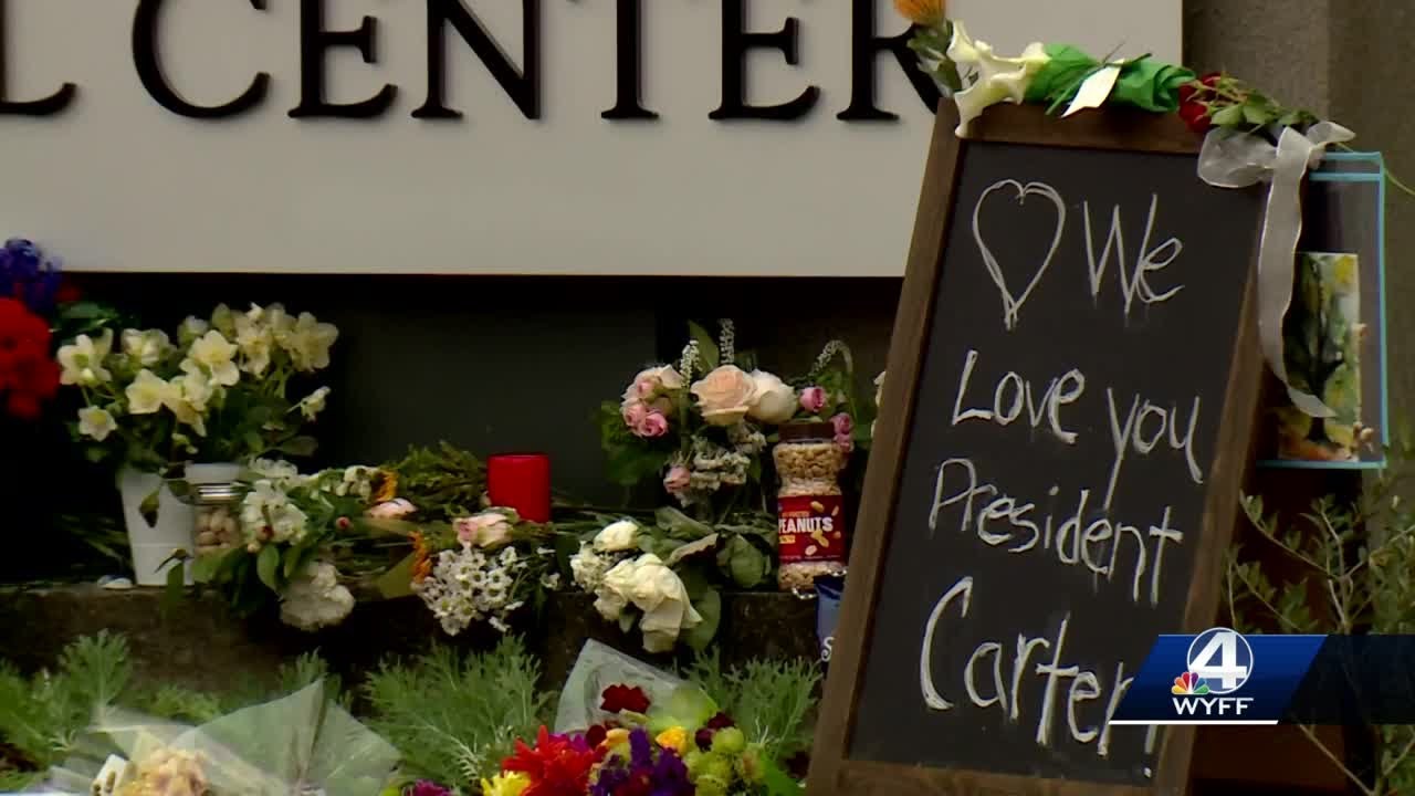 People from across the U.S. pay their respects to Pres. Jimmy Carter
