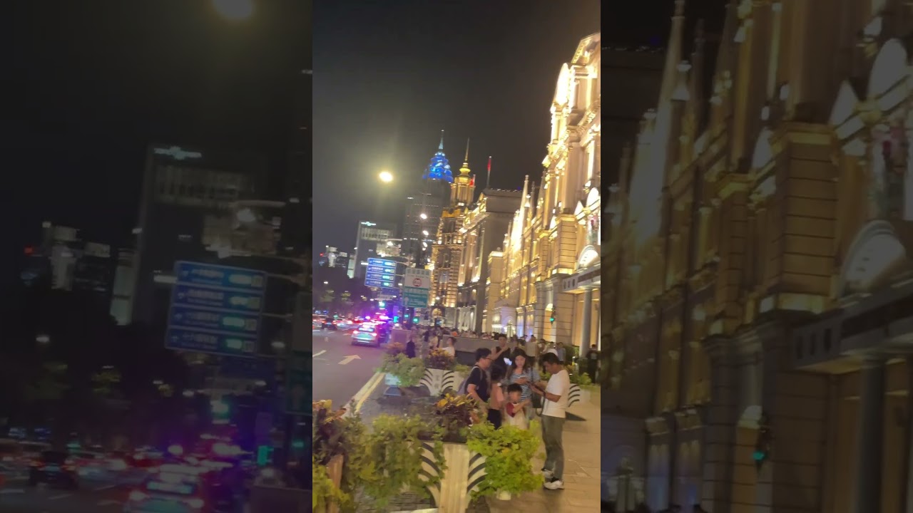Evening stroll at the Bund, Shanghai ✨