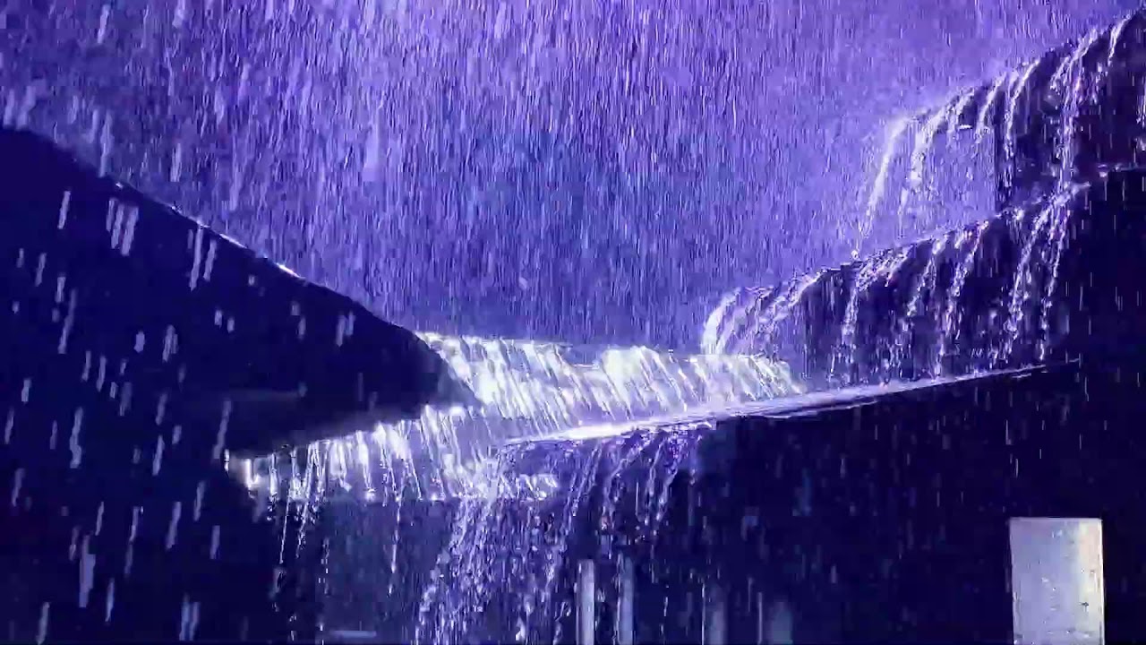 🌧️ Goodbye insomnia with heavy rain and thunder roaring on the stale tin roof in the murky forest