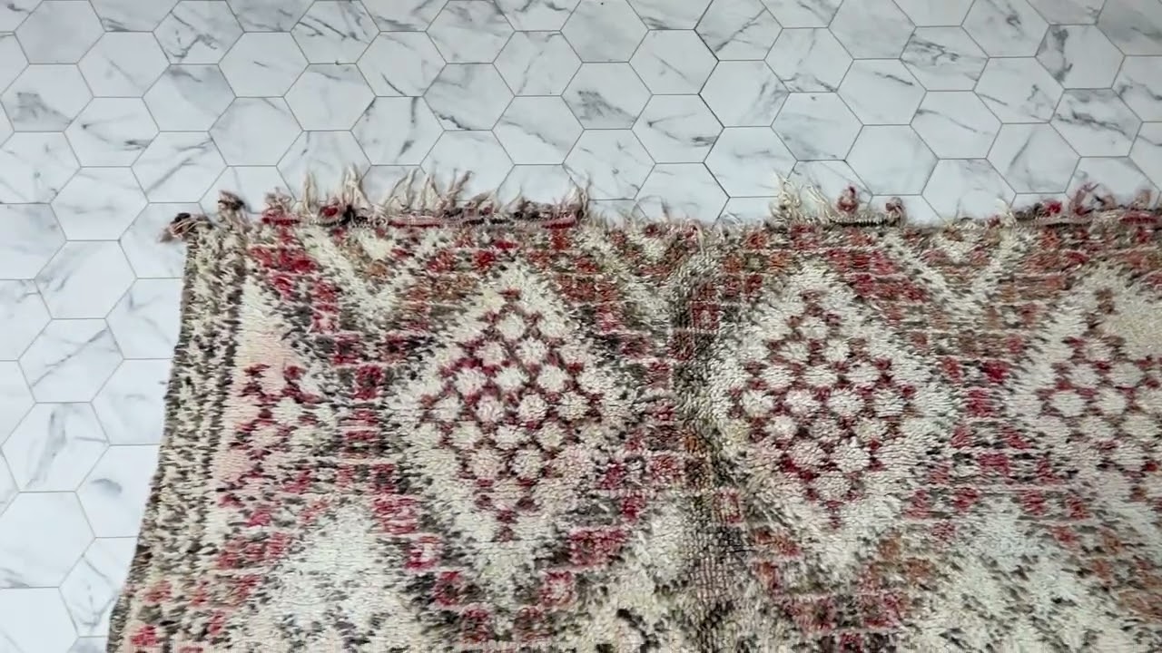 kechart - 6x10ft Vintage Moroccan Boujaad Rugs, Beautiful berber moroccan rugs, 174 cm x 298 cm