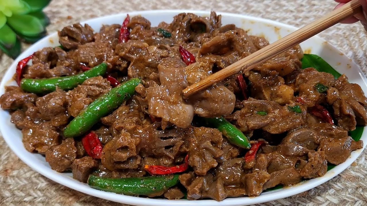 Napakasarap pala ang ganitong luto sa CHICKEN GIZZARDS talagang pang unlirice na ulam 😋🔥👍