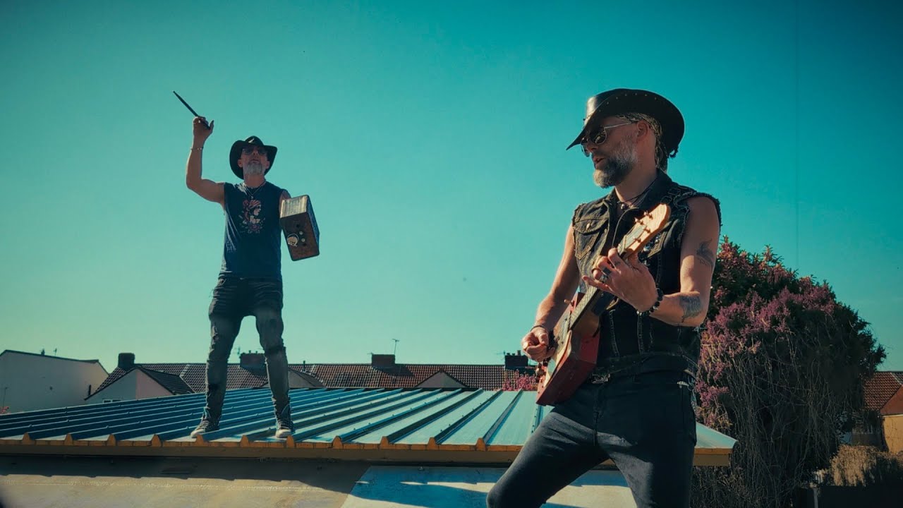 ★ Dusk Brothers - The Old Holler Medicine Show