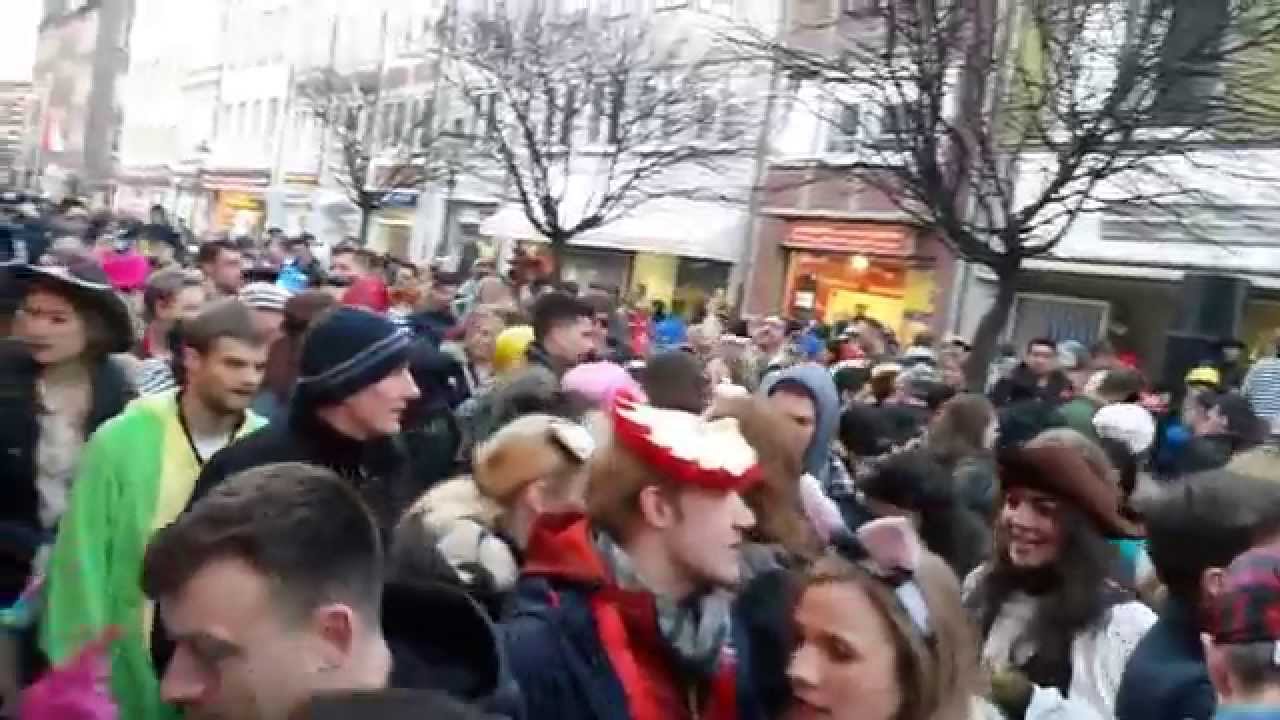 Düsseldorf Karneval Altstadt 2015