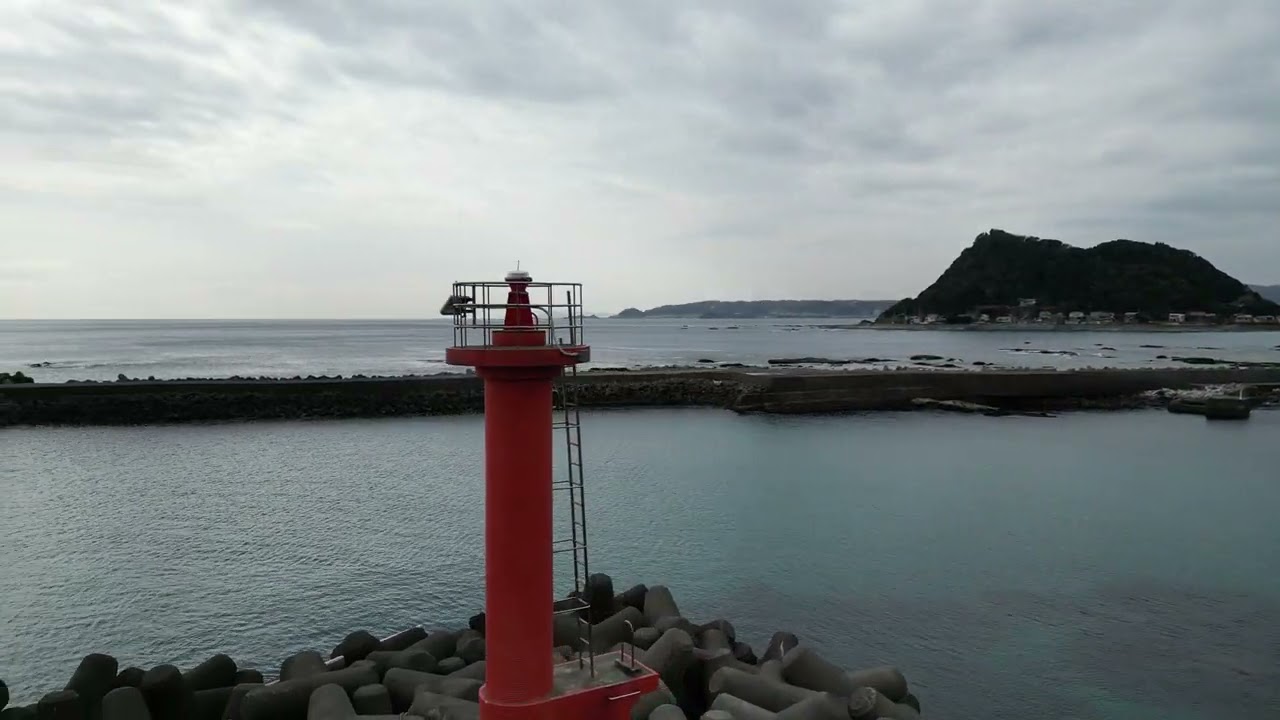 DJI 0118天津港西南防波堤灯台