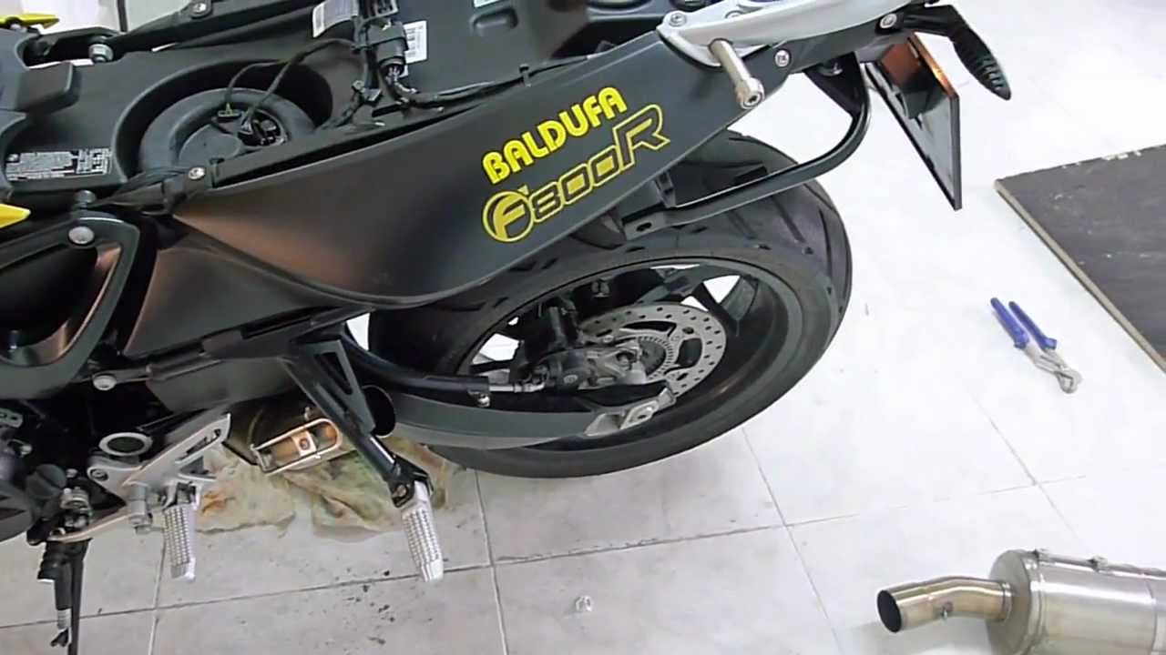 BMW F800R sin escape