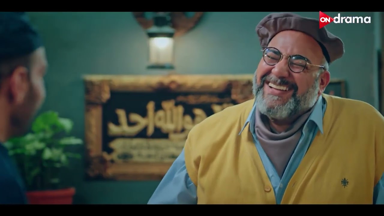 عيد جاله أول زباين في الفندق.. شوف طلعوا إيه 😂 #رجالة_البيت