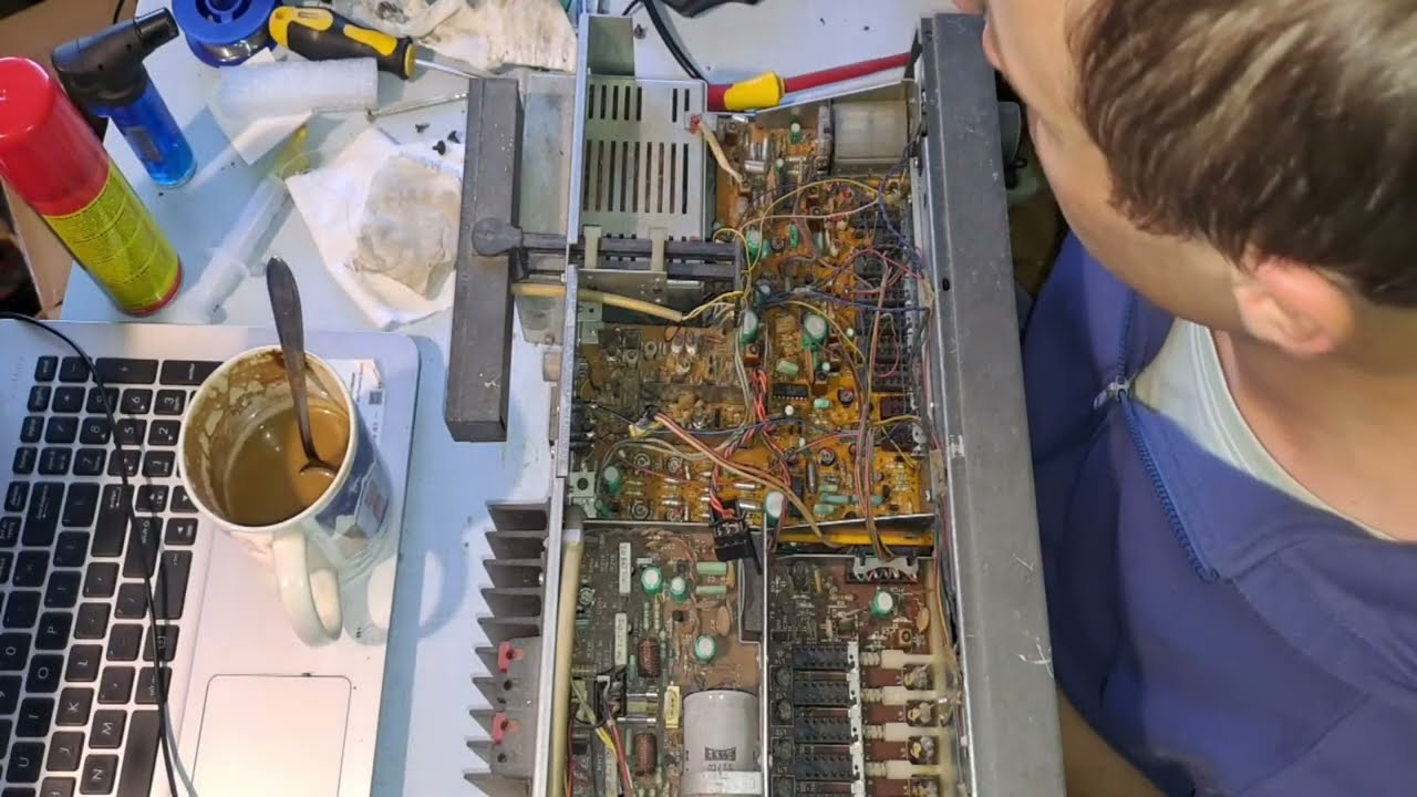 #LIVE33 AMPLITUNER UNITRA ZRK AT9100 ROZBIÓRKA NA CZĘŚCI CZ. 1