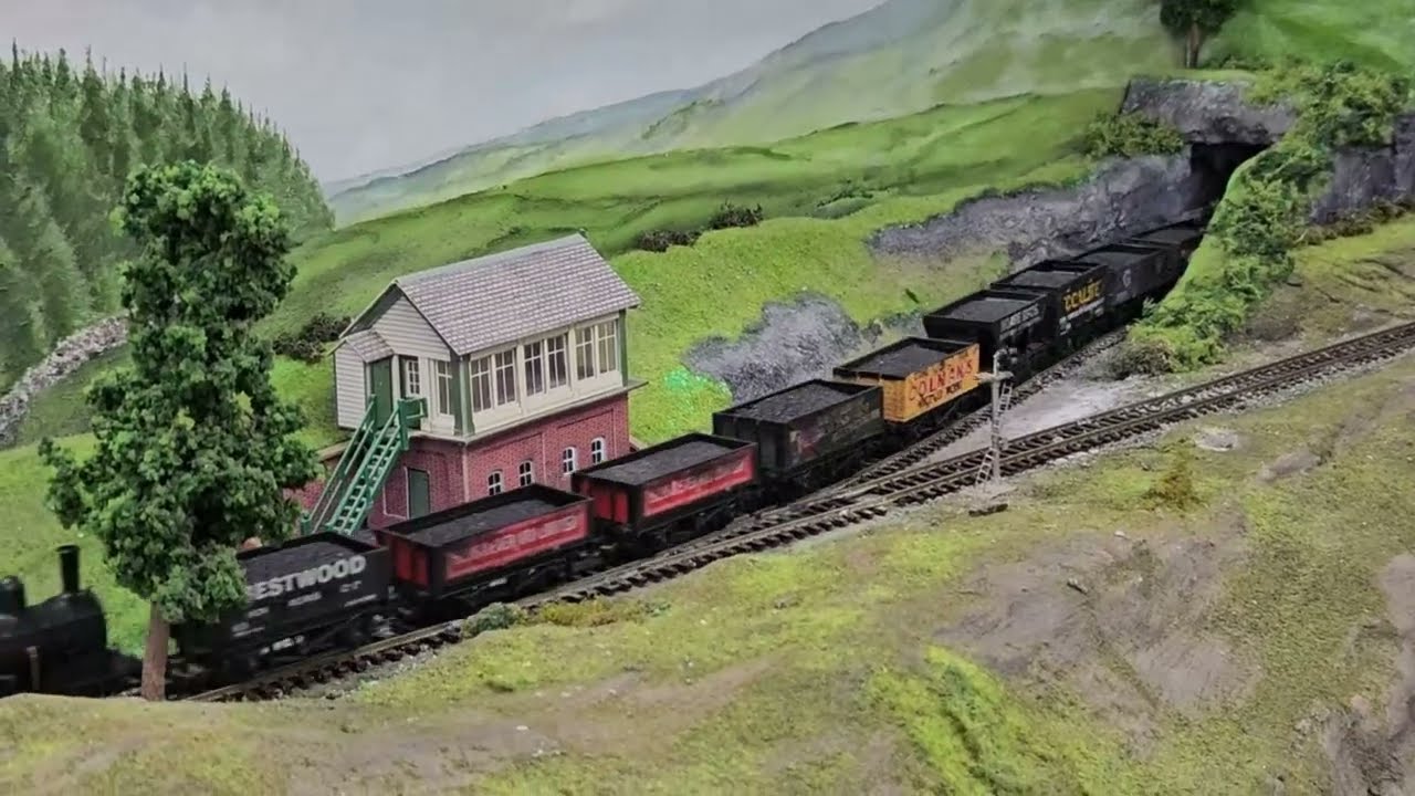 Christmas Trains Running at AMRAWA