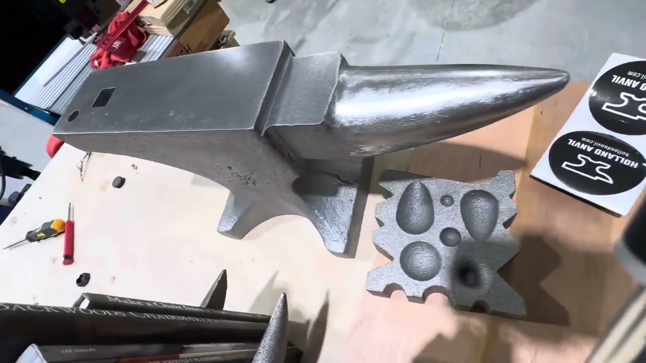 Holland Anvil unboxing one of the final 85 pound Holland Anvils. 