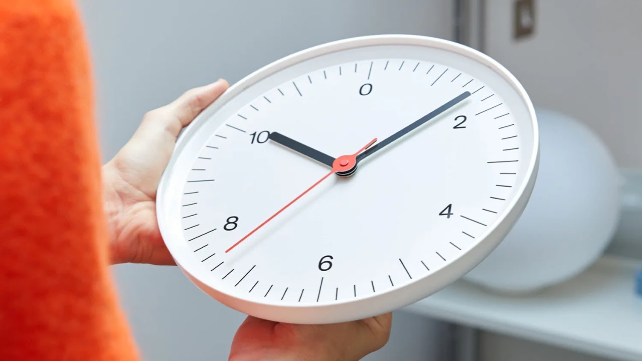 Design: The Elegant Simplicity of the Hay Wall Clock by Jasper Morrison