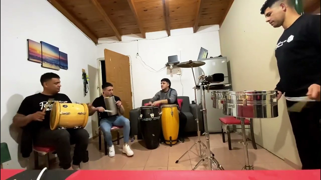 solo Contigo la mona. juntada con amigos