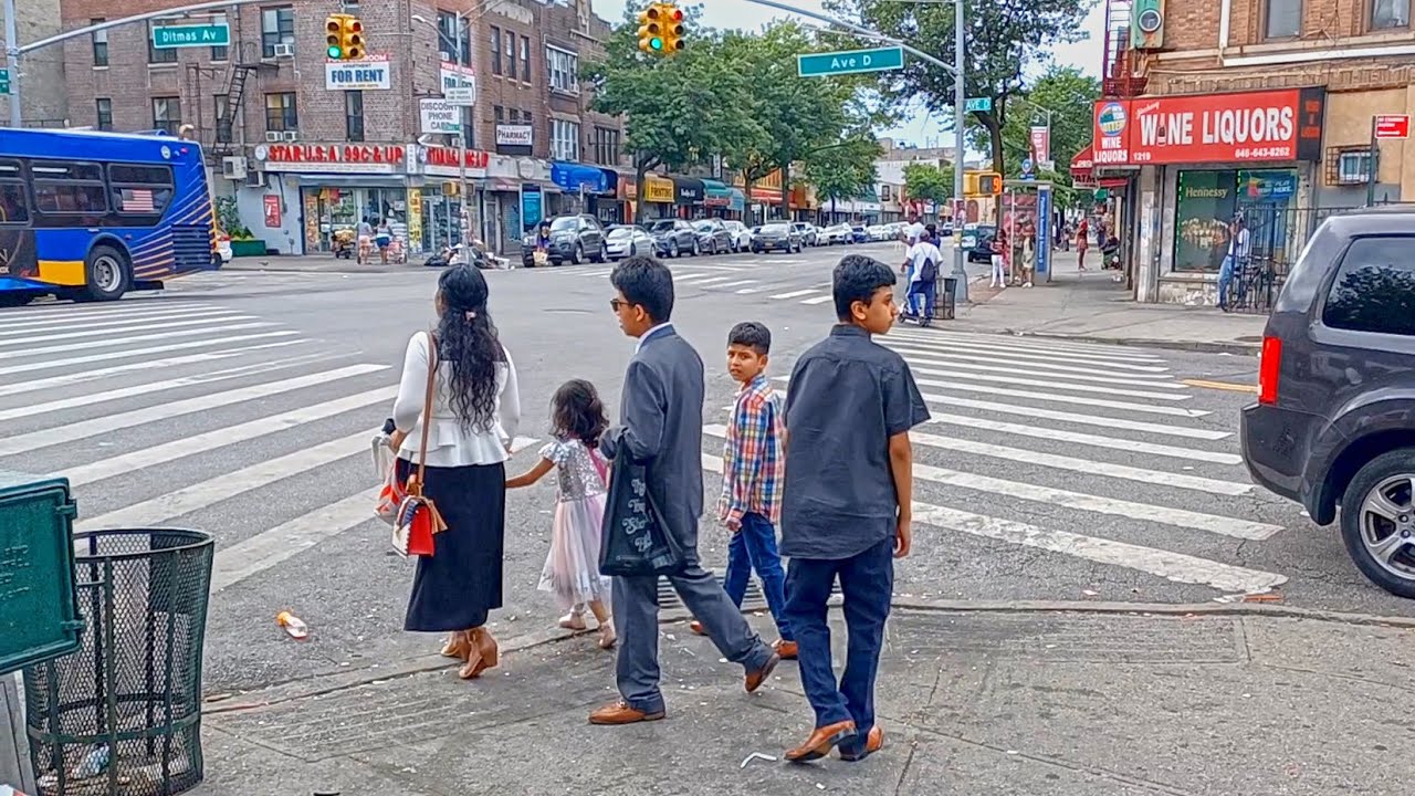 Walking in Brooklyn, Flatbush Avenue from Midwood Street to Avenue D