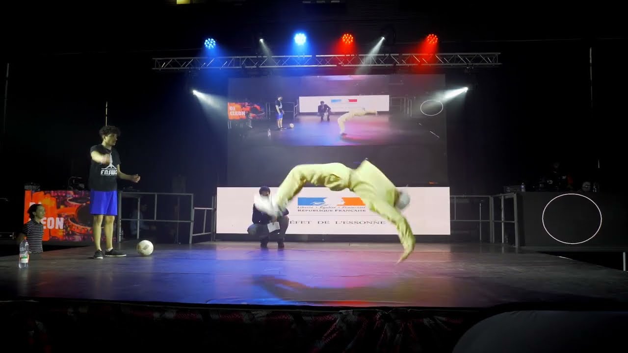 Nicolas vs Jordan | 1/4 finale foot freestyle homme - Battle Humanitaria 2021