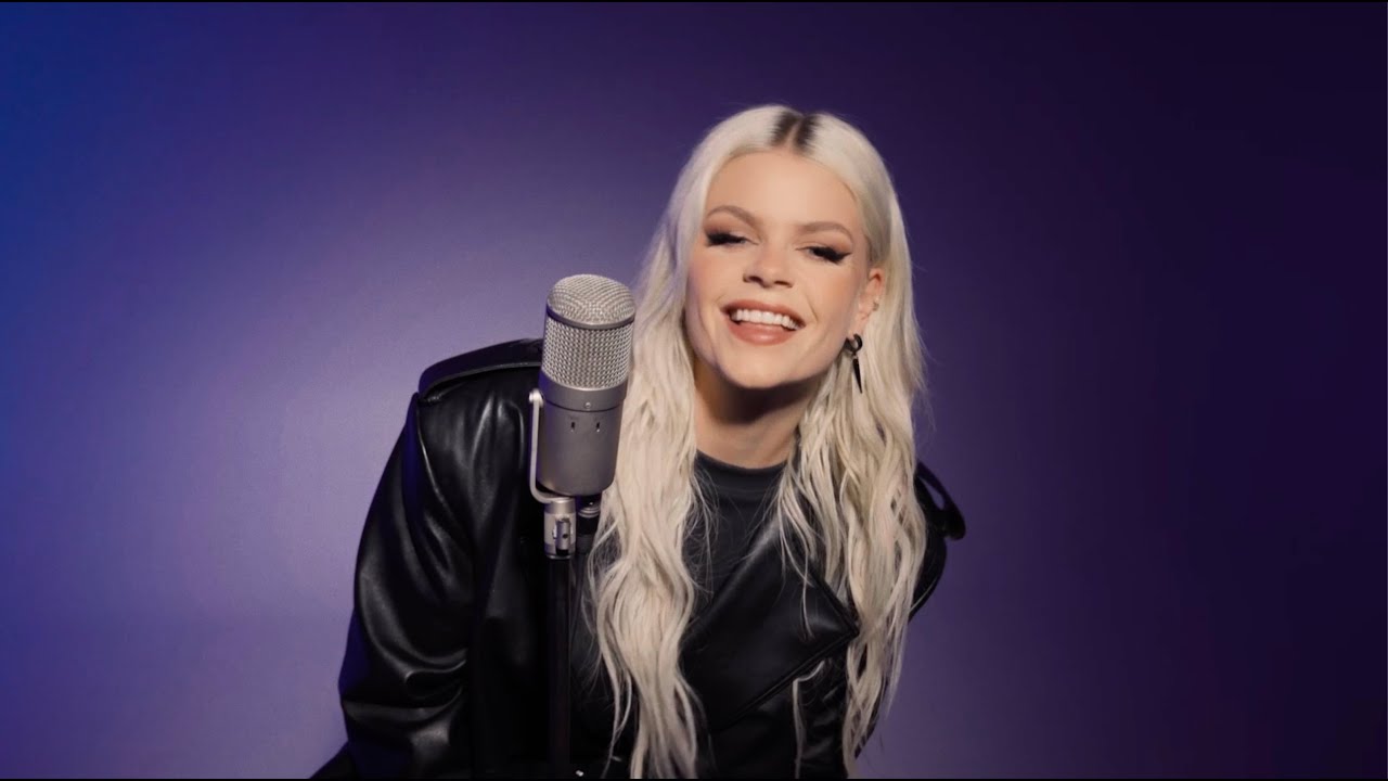 Davina Michelle - Heartbeat (Acoustic)