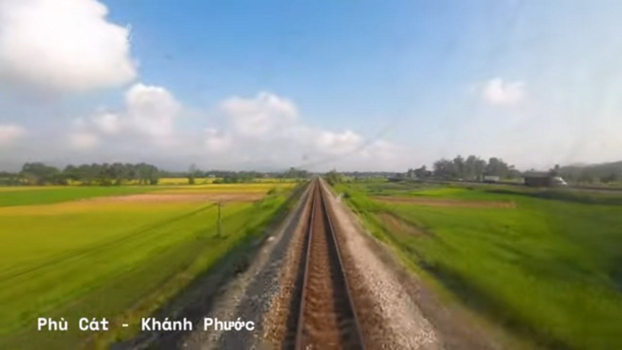 NGẮM NHÌN CẢNH ĐẸP YÊN BÌNH TÀU QUA BÌNH ĐỊNH TỪ GÓC NHÌN ĐẦU MÁY | DIÊU TRÌ ĐI BỒNG SƠN | TÀU SE4