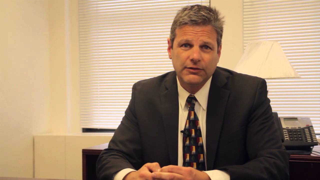 How to Become an Insurance Appraiser for Auto Damage : Insurance Careers
