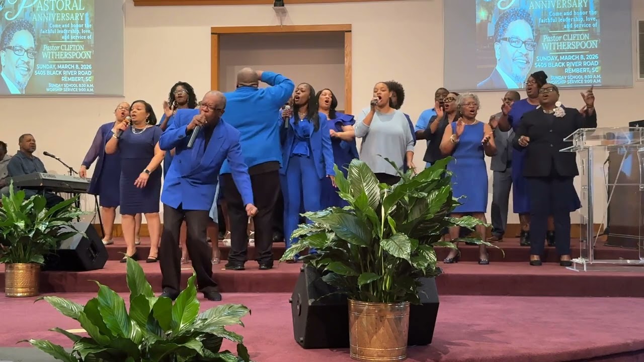 Faith & Strength! Choir Sings “You Fight On”