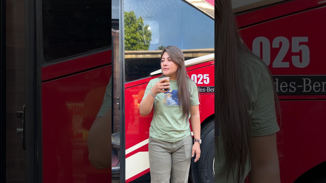 Sopir cantik bus agramas 
