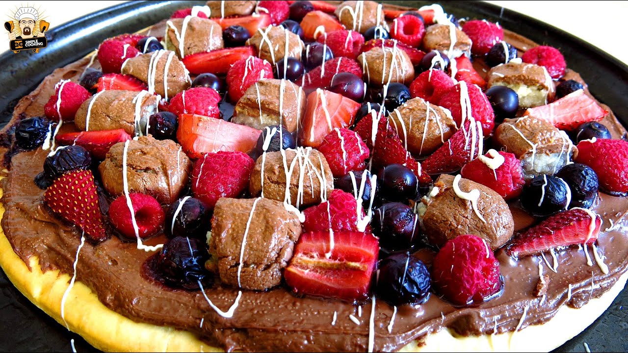 Рождественская шоколадная фруктовая пицца | Ягоды Nutella и белый шоколад